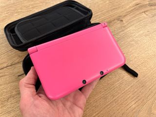 Nintendo 3DS XL Rosa + Custodia