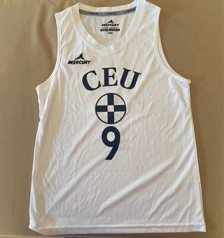 Equipación deportiva CEU Luanvi Talla 10 años