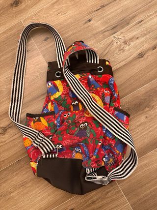 Mochila Multicolor con Estampado de Búhos