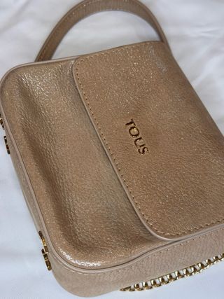 Bolso bandolera Tous dorado