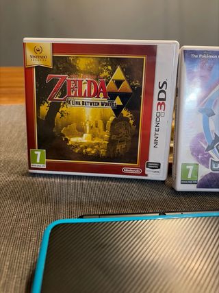 Nuovo Nintendo 2DS XL Nero + Pokémon e Zelda