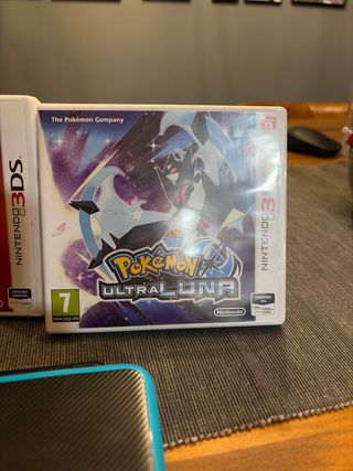 Nuovo Nintendo 2DS XL Nero + Pokémon e Zelda