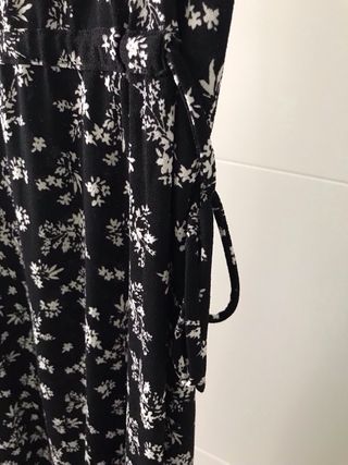 Vestido Mango flores negro y blanco