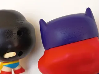 Figuras Wonder Woman y Batgirl