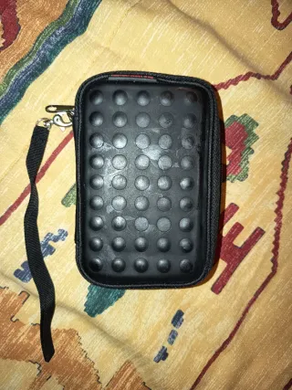 Navegador GPS TomTom ONE XL con accesorios