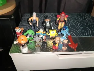 Lote ( 49 )Figuras PVC Marvel,los Simpsons, Disney