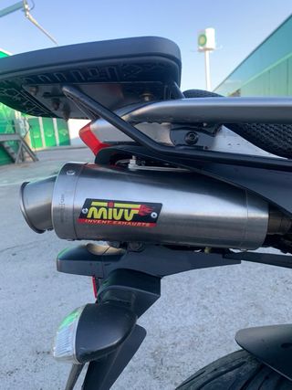 Yamaha FZ6 Sportbike Negra/Plata