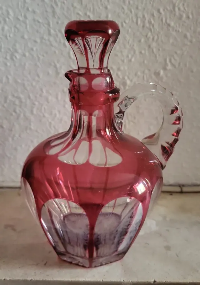 Licorera cristal tallado rojo