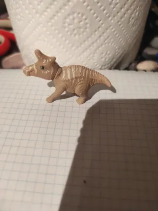 Dinosaurios Kinder(solo en persona)