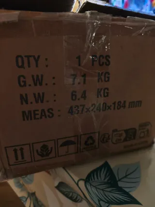 Soporte TV Ajustable con Ruedas