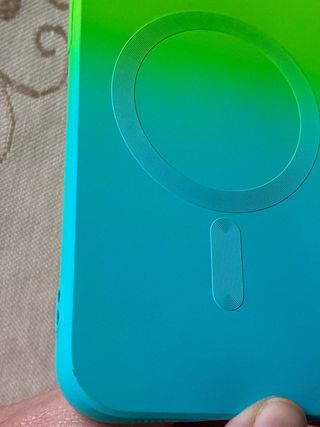 Funda iPhone fluorescente degradada