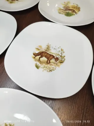 8 Piatti in Porcellana Francese Vintage Caccia