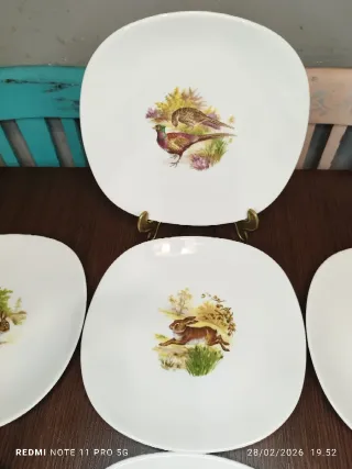 8 Piatti in Porcellana Francese Vintage Caccia