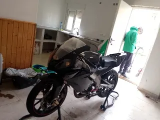 Moto deportiva Derbi GPR 50  L