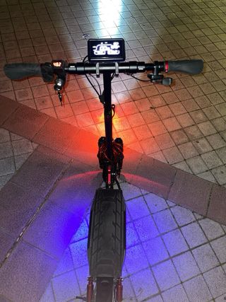 Patinete Eléctrico con Luces LED