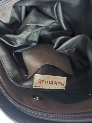 Borsa in pelle effetto scamosciato grigio