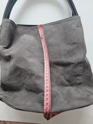 Borsa in pelle effetto scamosciato grigio