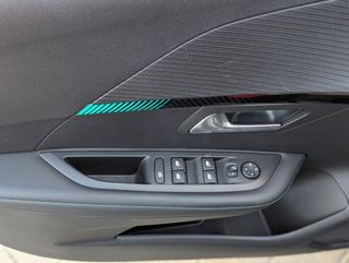 Peugeot 208 1.5EcoBlue Allure 100 Garantía IVA Inc