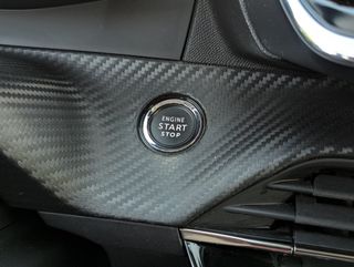 Peugeot 208 1.5EcoBlue Allure 100 Garantía IVA Inc