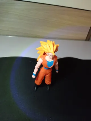 Figura Goku Articulable Dragon Ball