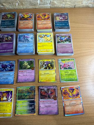 Lotto 500 carte Pokémon Varie