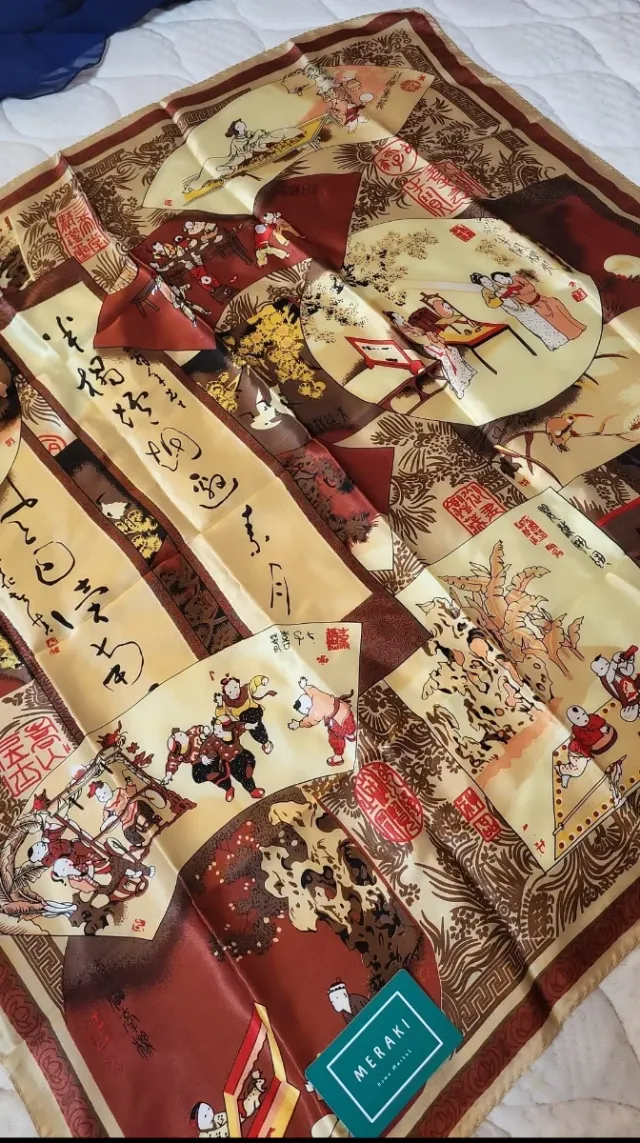 Pañuelo Seda Oriental Dibujos Figuras Chinas