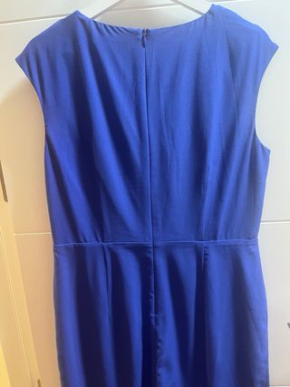 Vestido azul con nudo frontal, talla 42