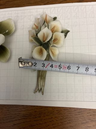 3  piccoli  Soprammobili Fiori Ceramica