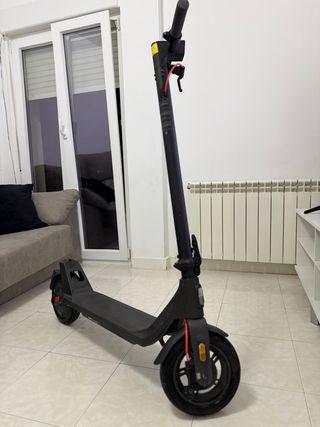 Patinete Xiaomi 4 Lite con placa
