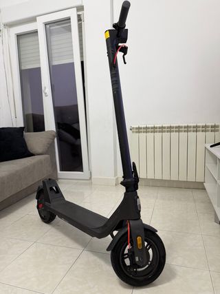 Patinete Xiaomi 4 Lite con placa