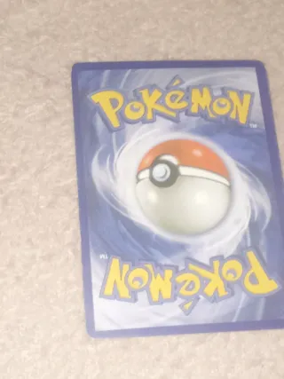 Carta Pokémon Pikachu brillante