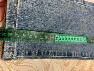Jeans chiari strappati taglia 44