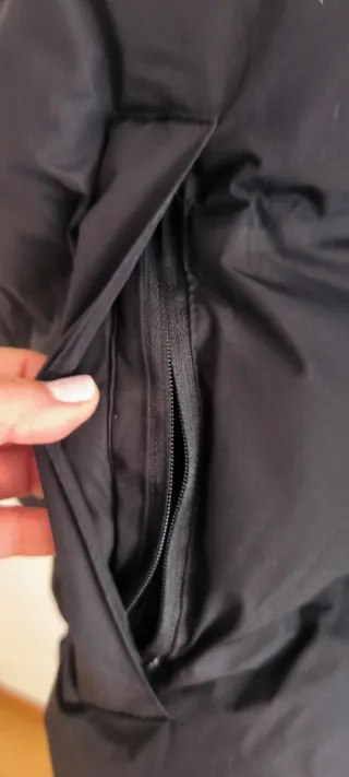 Chaqueta Zara Niño Negra con Capucha talla 13/14