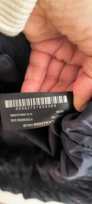 Chaqueta Zara Niño Negra con Capucha talla 13/14