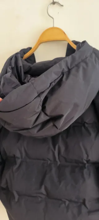 Chaqueta Zara Niño Negra con Capucha talla 13/14