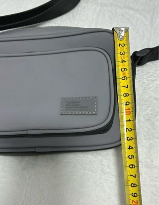 Pull&Bear bandolera hombre minimalista gris nueva