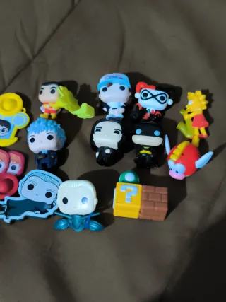 Lote Sorpresas Kinder: Mini Funkos y más