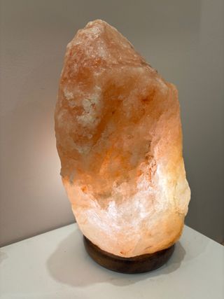 Lámpara de sal natural del Himalaya