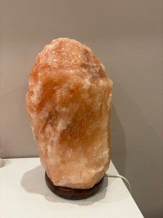 Lámpara de sal natural del Himalaya