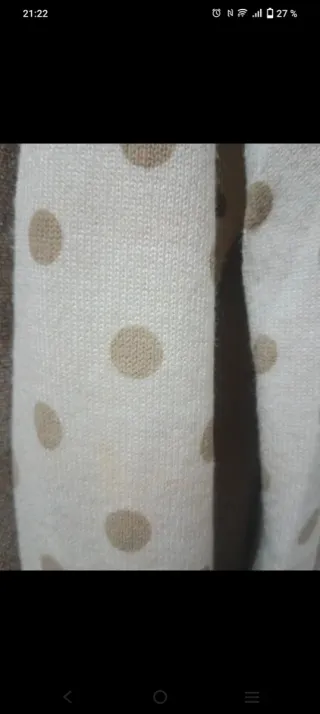 Jersey Cortefiel lunares beige y verde