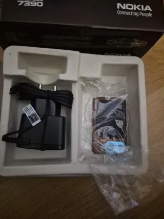 Nokia 7390 Nuevo Caja Original
