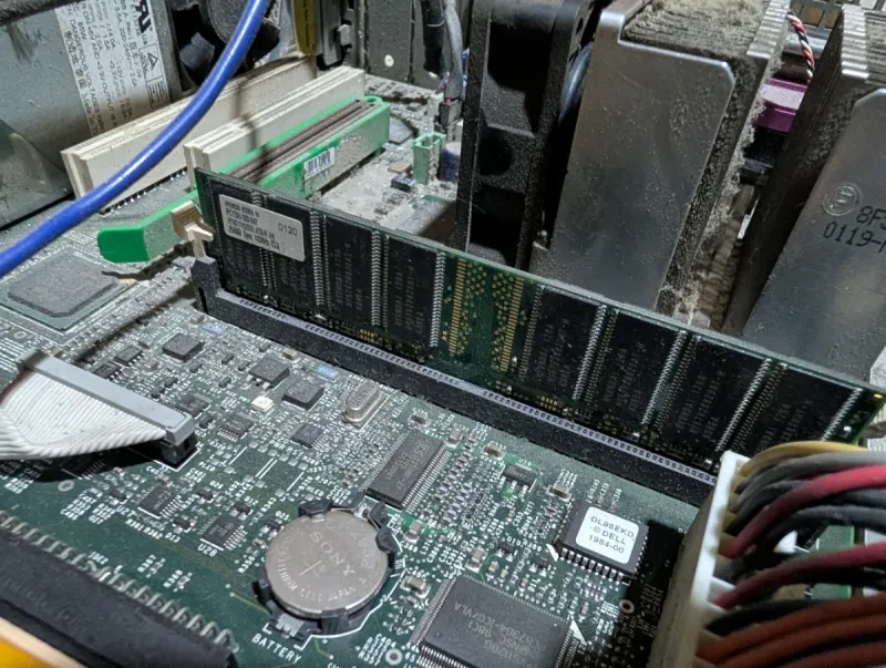Ordenador Dell Pentium 3 Retro gaming afbeelding 5
