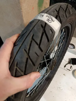 Ruedas y otras piezas Hanway Raw 50