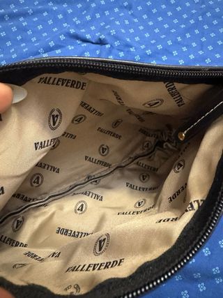 Pochette Valleverde nera con logo
