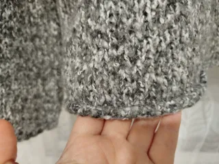 Jersey lana gris jaspeado. Pull&Bear.