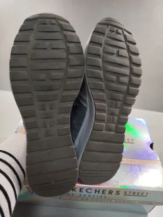 Zapatillas plateadas