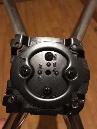 Soporte TV Samsung BN9630997A