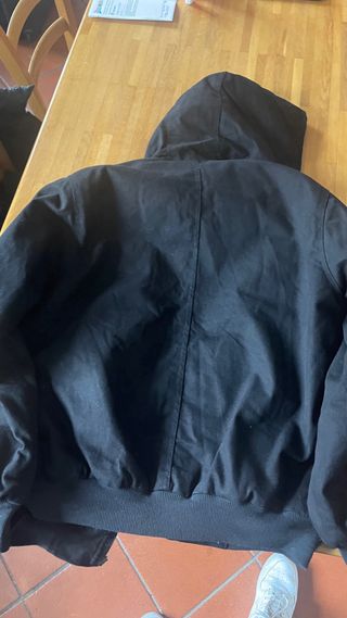 Giubbotto Carhartt Nero con Cappuccio