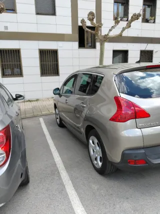 Peugeot 3008 2011