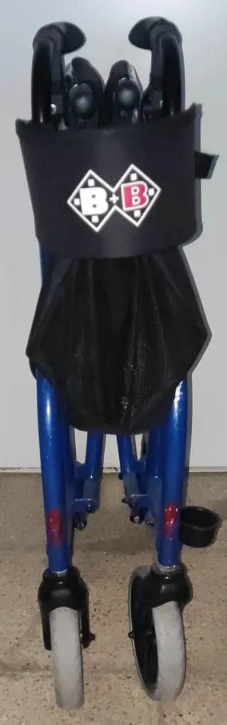 Andador para adultos azul con cesta